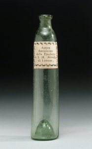 Bouteille ayant contenu de l