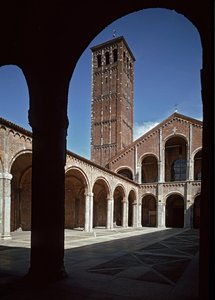 Vue de la basilique Saint-Ambroise à Milan, 379-387 (Basilique Sant