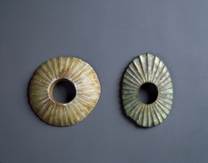 Armilles en silex, période Jomon 10000-300 av. J.-C. - Japanese School
