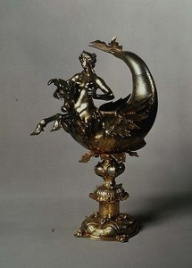 Pichet pour se laver les mains en forme de bête ailée, Ausburg - School Russian