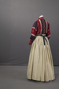 Ensemble de mariage ukrainien - School Ukranian
