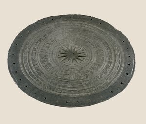 Détail du sommet du tambour Dong Son, IIe-Ier siècle av. J.-C. (bronze)