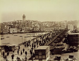 Pont de Galata sur la Corne d