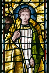 Mortehoe, St Mary, Heaton Butler & Bayne, Selwyn Image, Archange St Raphaël (détail) - Selwyn Image Selwyn Image