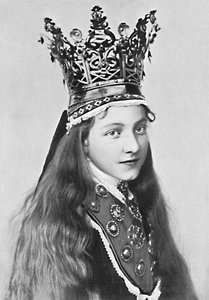 Une fille norvégienne en tenue de fête - Solveig Lund