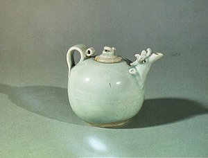 Cruche en porcelaine, 960-1279 - Song Dynasty Chinese School