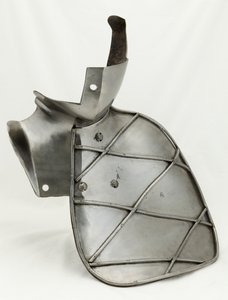 Renfort de bevor avec cible de joute, vers 1560