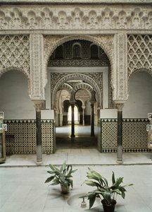 Patio de las Muñecas, 12e-14e siècle