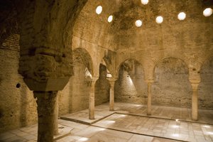 Salle de vapeur dans les bains arabes, Grenade