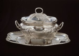 Soupière avec sa soucoupe (argent) - Spanish School