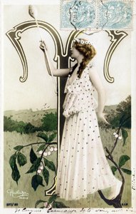 T : Louise Myriel, actrice et chanteuse lyrique de la Belle Époque - Folies Bergère, théâtres du Gymnase, de la Gaîté, Paris - Alphabet en carte postale