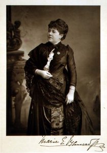 Marie Effie Wilton Bancroft (1839-1921), actrice et directrice de théâtre, portrait photographique