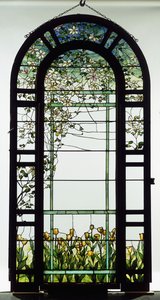 Fenêtre en treillis de verre plombé représentant des vignes de clématites, début du 20e siècle - Studios Tiffany