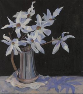 Magnolias blancs dans un pichet en argent, 2019