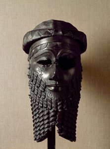 Art sumérien : tête de roi, peut-être Naram-Sin (2254-2218 av. J.-C.). Sculpture en bronze. Vers 2250 av. J.-C. Dim. 36x20 cm Bagdad, Musée national d