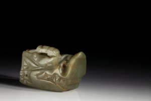La tête de dragon en jade Junkunc