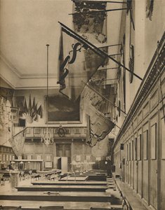 Où les pensionnaires dînent sous des couleurs glorieusement déchirées, vers 1935 - Taylor