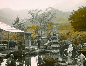 Journée de pêche dans le jardin Dainichi - Do à Nikko vers 1900 - 1915 (photographie) - Teijiro Takagi