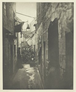 Close No. 118 High Street - Thomas Annan