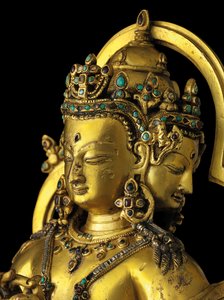 Figure de Vairochana, Densatil
