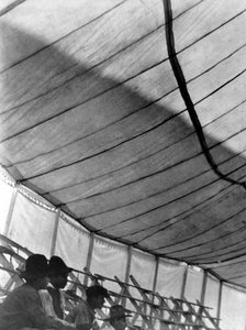 Chapiteau de cirque (Gran Circo Ruso), Mexico, 1924 - Tina Modotti