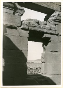 Architrave dans un temple, Naqa, Soudan, photographie d