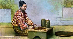 Une femme birmane fabriquant des cigares, c1900s - Unbekannt