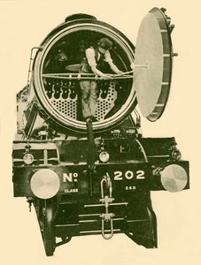 Une locomotive mixte de la London and North Eastern avec la boîte à fumée ouverte, vers 1930 - Unbekannt