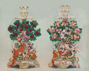 Une paire de chandeliers Chelsea, XVIIIe siècle - Unbekannt