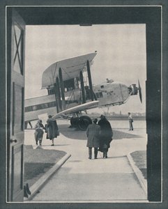 Un symbole du monde moderne - Passagers embarquant à l