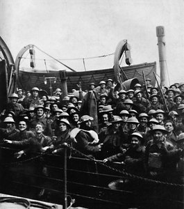 Un bateau de soldats sauvés de Dunkerque, 1940, 1945 - Unbekannt