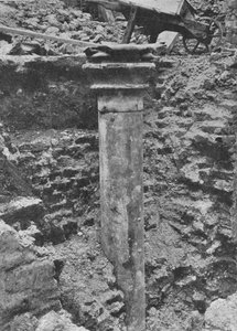 Une colonne de la salle du prieuré de Blackfriars, Londres, 1906 - Unbekannt