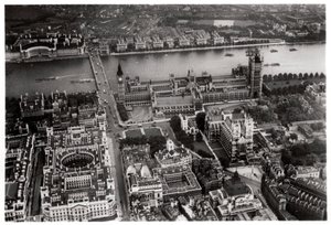 Vue aérienne de Westminster, Londres, depuis un Zeppelin, 1931