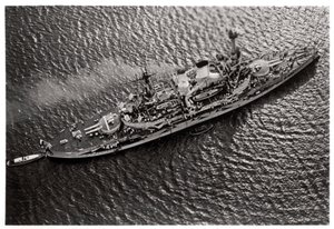 Vue aérienne du cuirassé allemand SMS Schlesien, depuis un Zeppelin - Unbekannt