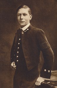 À seize ans - Prince Albert, cadet naval à Osborne, vers 1910, 1937