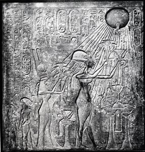 Akhenaton Amenhotep IV pharaon hérétique égyptien