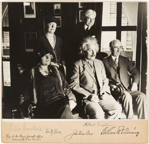 Albert et Elsa Einstein, John et Lora Baer et Arthur H. Fleming, Pasadena, 1er janvier 1931 - Unbekannt