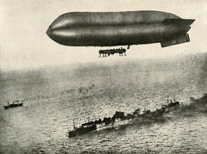 Un dirigeable escortant un convoi, 1919 - Unbekannt