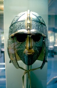 Casque et masque anglo-saxons du trésor de Sutton Hoo, 7e siècle