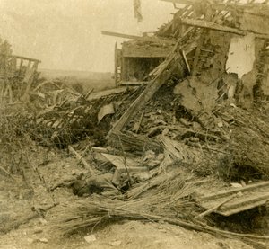 Bâtiment bombardé, corps d