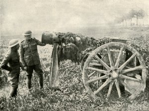 Fausse mitrailleuse britannique dans un champ pour attirer le feu des Allemands, 1919
