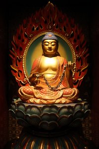 Temple de la relique de la dent de Bouddha à Chinatown. Statue de Bouddha, 20160818, Singapour