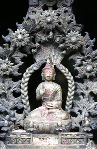 Bouddha dans le temple doré, Patan, Népal - Unbekannt