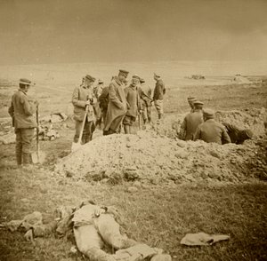 Enterrement de corps, Sainte-Marie-à-Py, nord de la France, vers 1914-1918