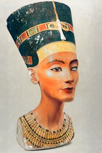 Buste de Néfertiti, reine et épouse du pharaon égyptien Akhenaton Amenhotep IV - Unbekannt