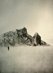 Cap Barne. Le Pilier au Premier Plan à Droite est Volcanique, c1908