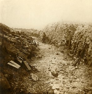 Poste téléphonique central à Froideterre, Verdun, nord de la France - Unbekannt