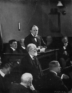 Churchill témoignant concernant l