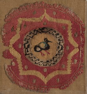 Segment circulaire avec étoile à huit branches et oiseau, 600s - 700s - Unbekannt
