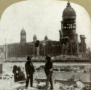 Hôtel de ville depuis McAllister St. regardant vers le nord-est, 1906